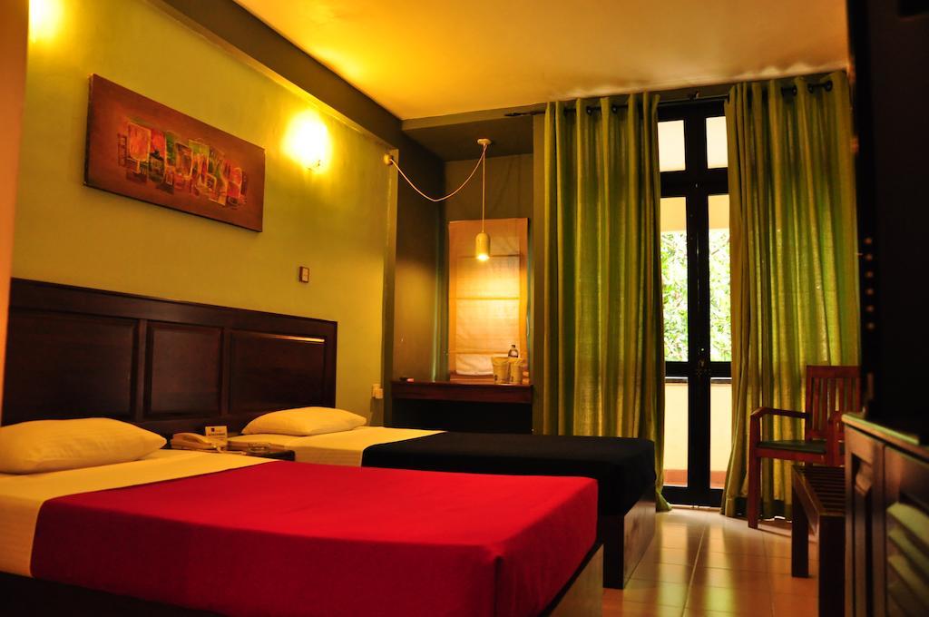 The Sovereign Colombo Quarto foto